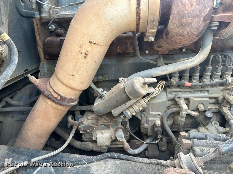 image for item KU9932 1996 Mack RD688S  dump truck