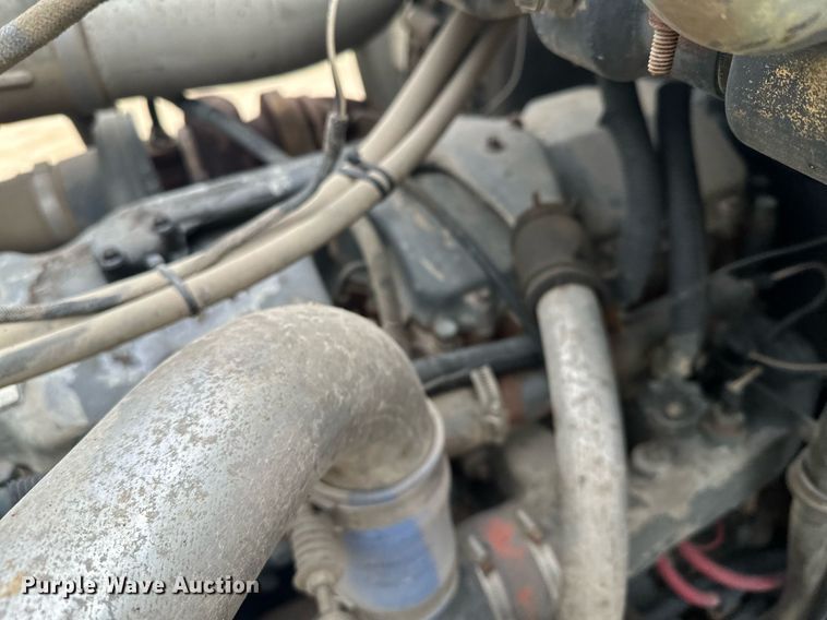 image for item KU9932 1996 Mack RD688S  dump truck