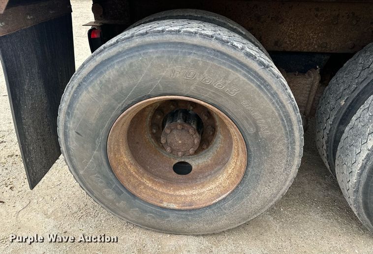 image for item KU9932 1996 Mack RD688S  dump truck