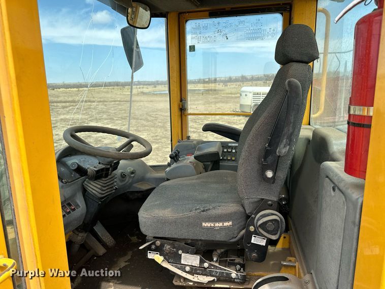 image for item KX9041 2000 Volvo L70D  wheel loader