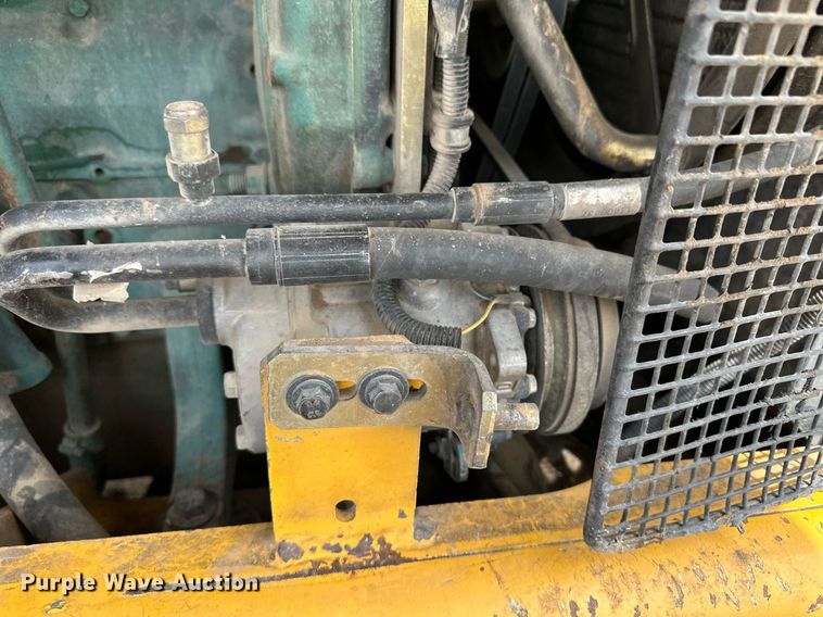 image for item KX9041 2000 Volvo L70D  wheel loader