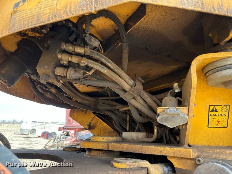 image for item KX9041 2000 Volvo L70D  wheel loader