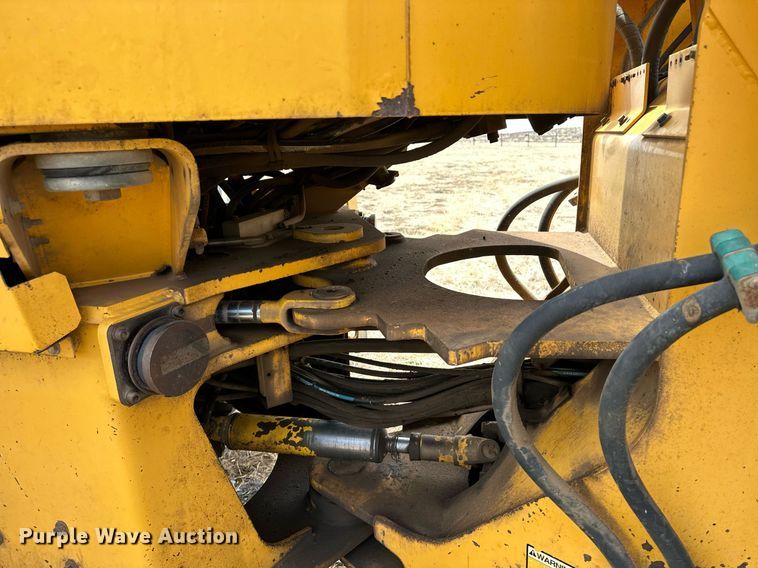 image for item KX9041 2000 Volvo L70D  wheel loader