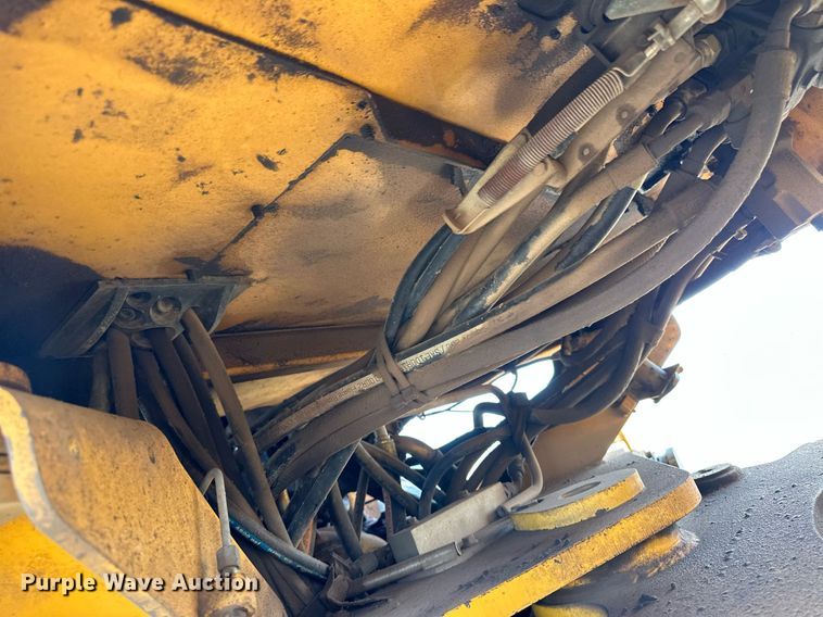 image for item KX9041 2000 Volvo L70D  wheel loader