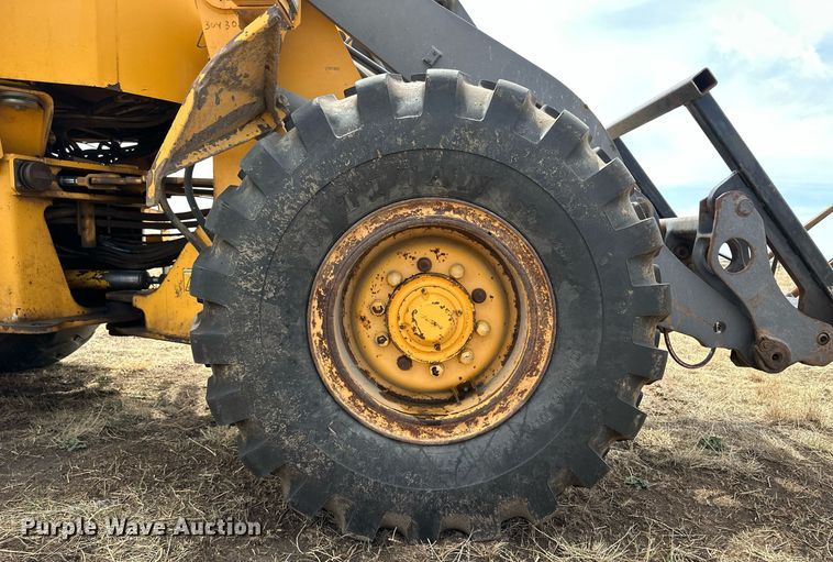 image for item KX9041 2000 Volvo L70D  wheel loader