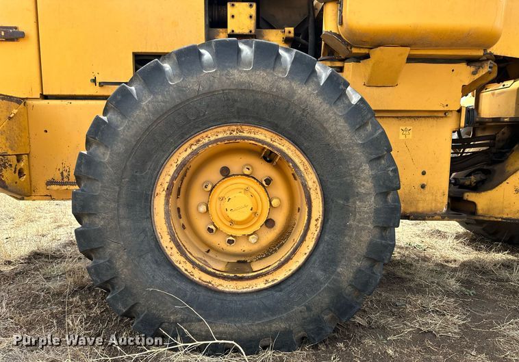 image for item KX9041 2000 Volvo L70D  wheel loader