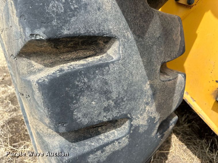 image for item KX9041 2000 Volvo L70D  wheel loader