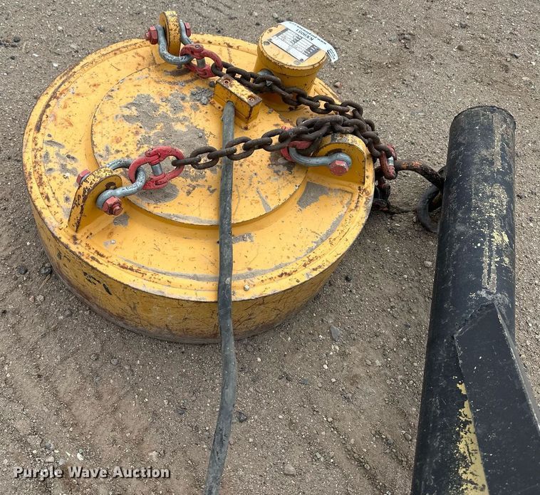 image for item KX9051 2017 Moley Magnetics  skid steer magnet