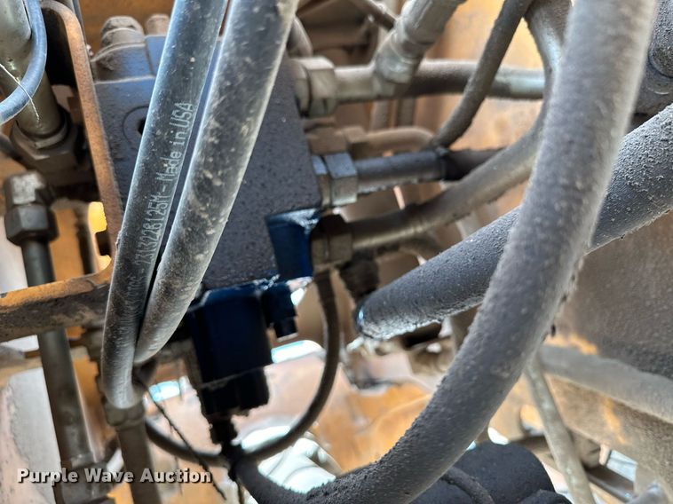 image for item KX9052 2013 Case 721F  wheel loader