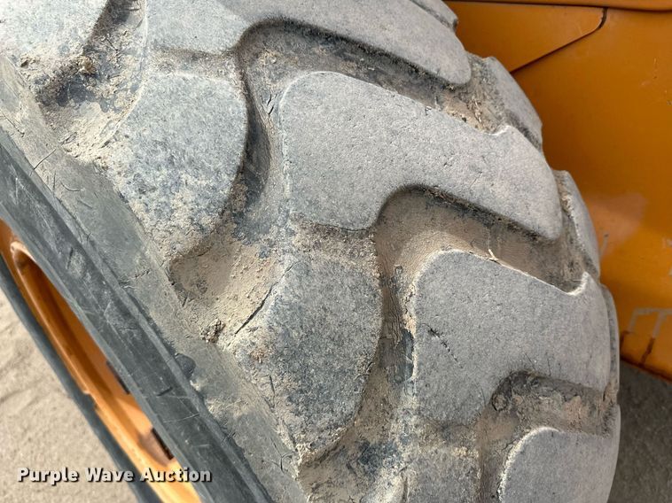 image for item KX9052 2013 Case 721F  wheel loader