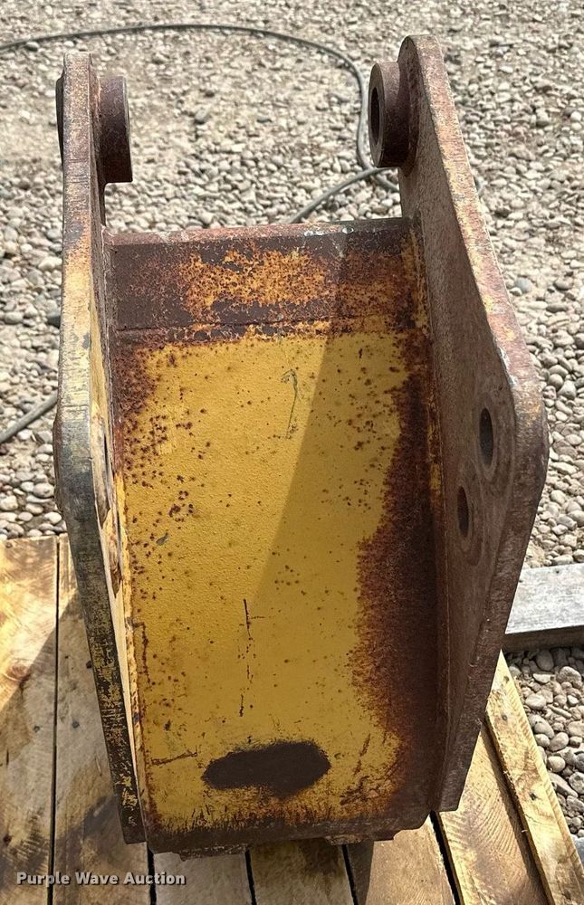 image for item KX9054 12" W excavator bucket