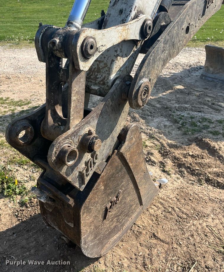 image for item LA9924 2013 Takeuchi TB180FR  mini excavator