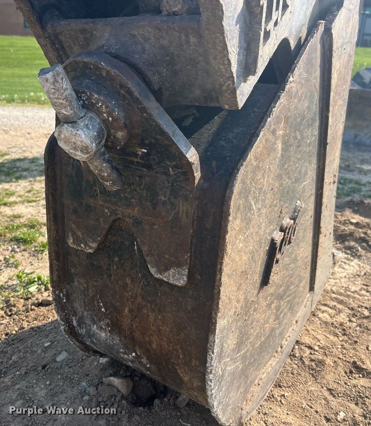 image for item LA9924 2013 Takeuchi TB180FR  mini excavator