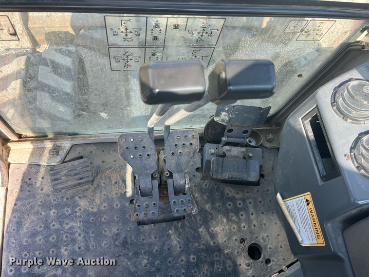 image for item LA9924 2013 Takeuchi TB180FR  mini excavator