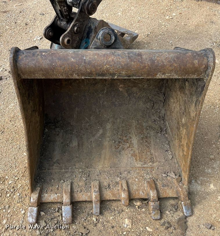 image for item LA9924 2013 Takeuchi TB180FR  mini excavator