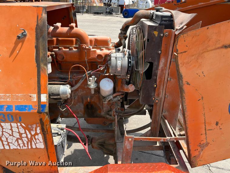 image for item LA9925 1996 Broce RJ300  sweeper