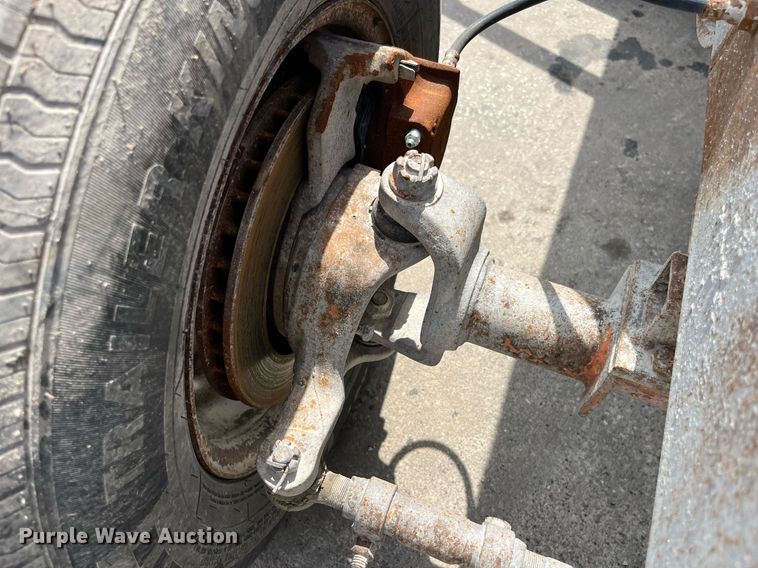 image for item LA9925 1996 Broce RJ300  sweeper