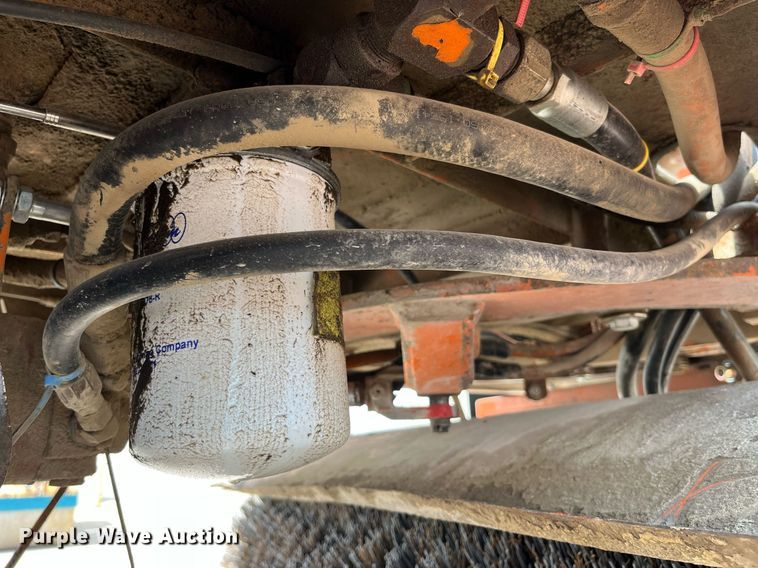 image for item LA9925 1996 Broce RJ300  sweeper