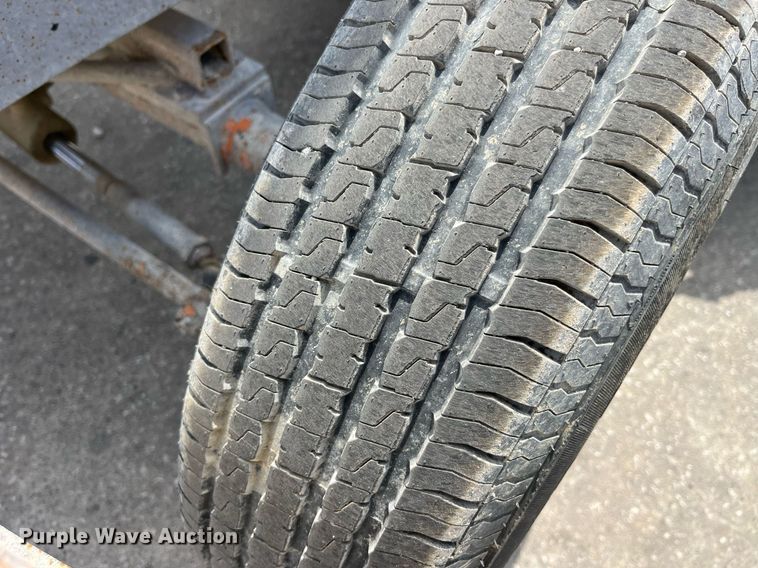 image for item LA9925 1996 Broce RJ300  sweeper