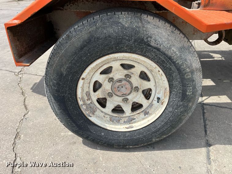 image for item LA9925 1996 Broce RJ300  sweeper