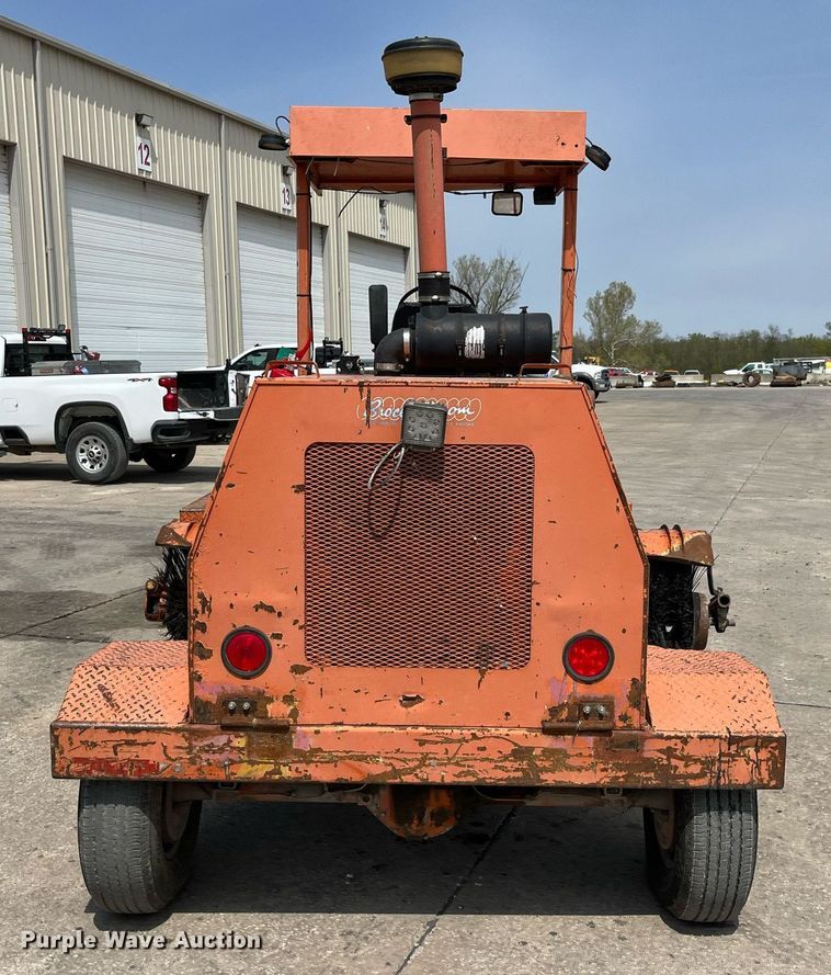 image for item LA9926 2001 Broce RC350  sweeper