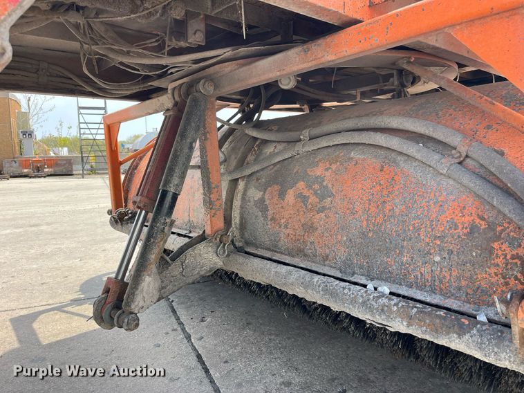 image for item LA9926 2001 Broce RC350  sweeper