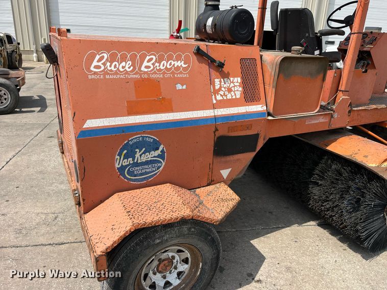 image for item LA9926 2001 Broce RC350  sweeper