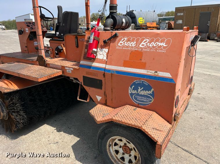 image for item LA9926 2001 Broce RC350  sweeper