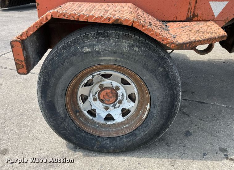 image for item LA9926 2001 Broce RC350  sweeper