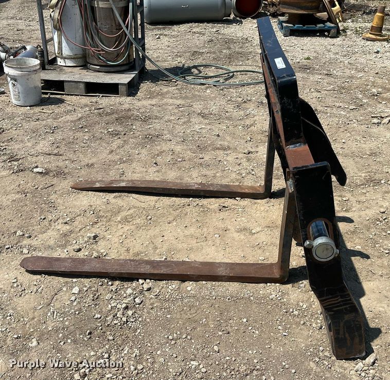 image for item LA9934 47"L forks