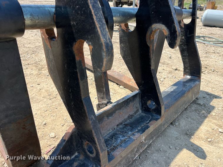 image for item LA9934 47"L forks