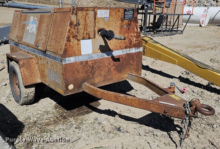 image for item LE9343 1993 LeRoi International 185  air compressor