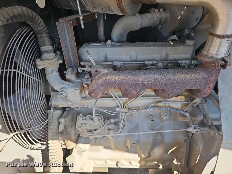 image for item LE9343 1993 LeRoi International 185  air compressor