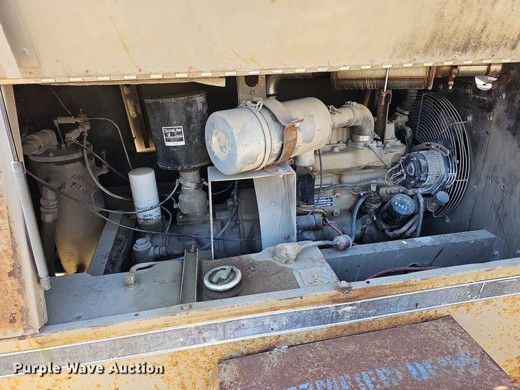 image for item LE9343 1993 LeRoi International 185  air compressor