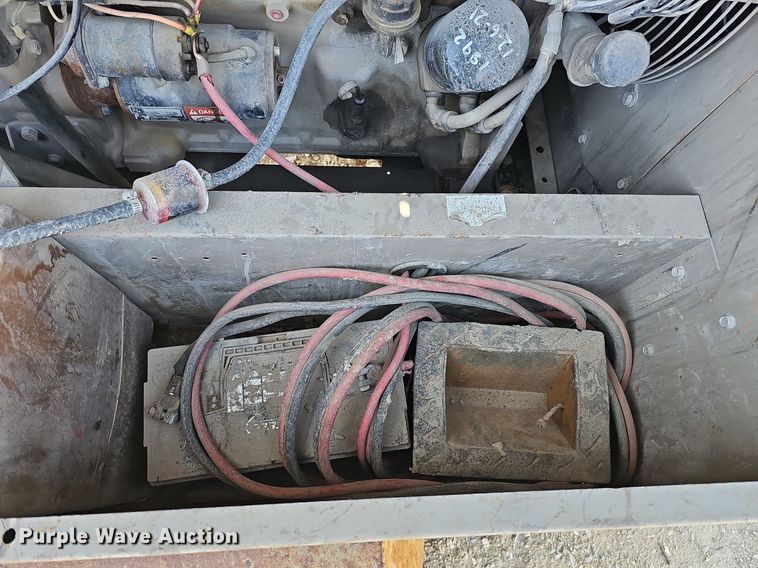 image for item LE9343 1993 LeRoi International 185  air compressor