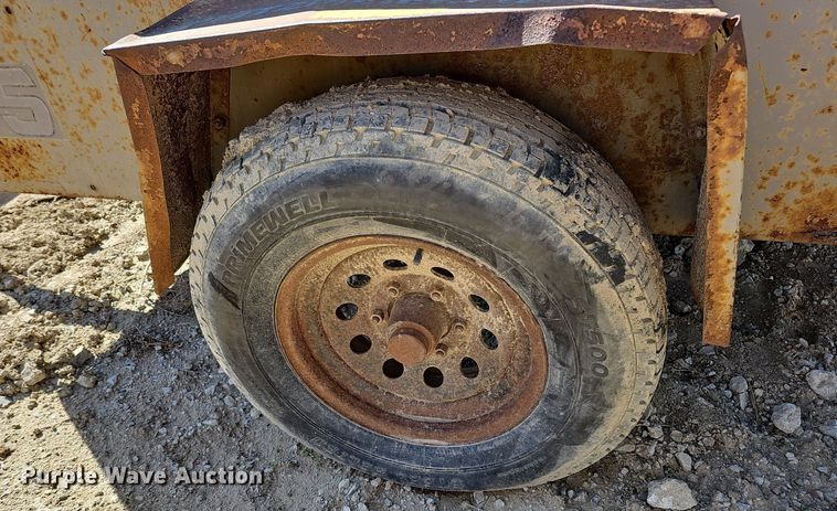 image for item LE9343 1993 LeRoi International 185  air compressor