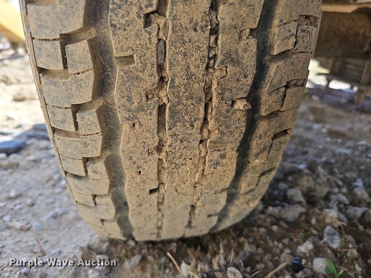 image for item LE9343 1993 LeRoi International 185  air compressor