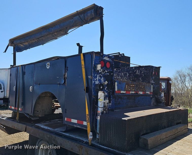 image for item LE9345 Auto Crane  utility bed