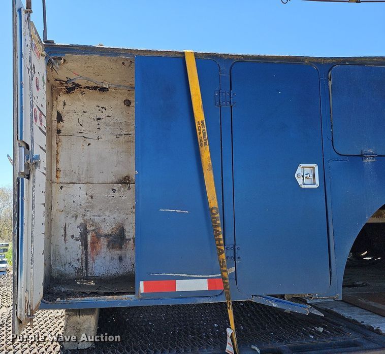 image for item LE9345 Auto Crane  utility bed