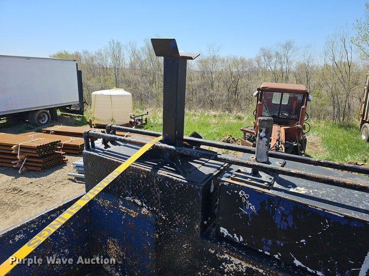 image for item LE9345 Auto Crane  utility bed