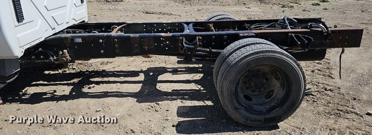 image for item LE9346 2012 International TerraStar  truck cab and chassis