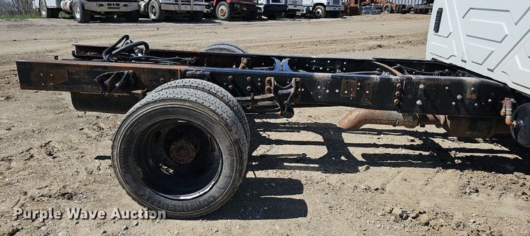 image for item LE9346 2012 International TerraStar  truck cab and chassis