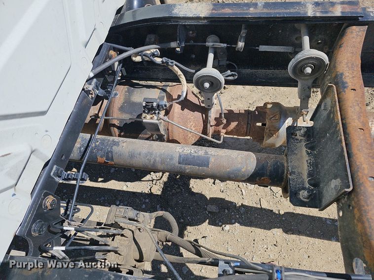 image for item LE9346 2012 International TerraStar  truck cab and chassis