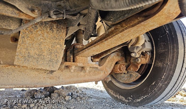 image for item LE9346 2012 International TerraStar  truck cab and chassis