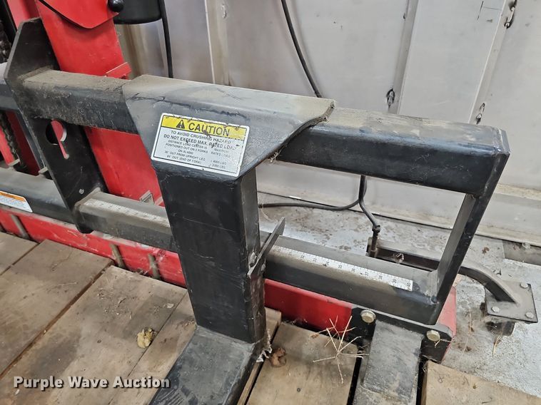 image for item LE9351 McCanse Heftee 4000  lift