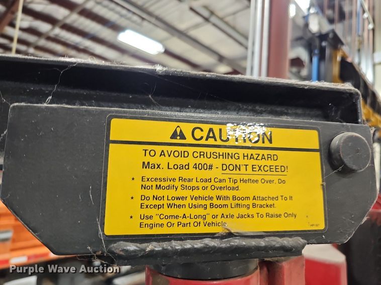 image for item LE9351 McCanse Heftee 4000  lift