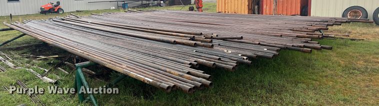 image for item LG9049 (30) joints of 33'L x 2 3/8" diameter oilfield pipe
