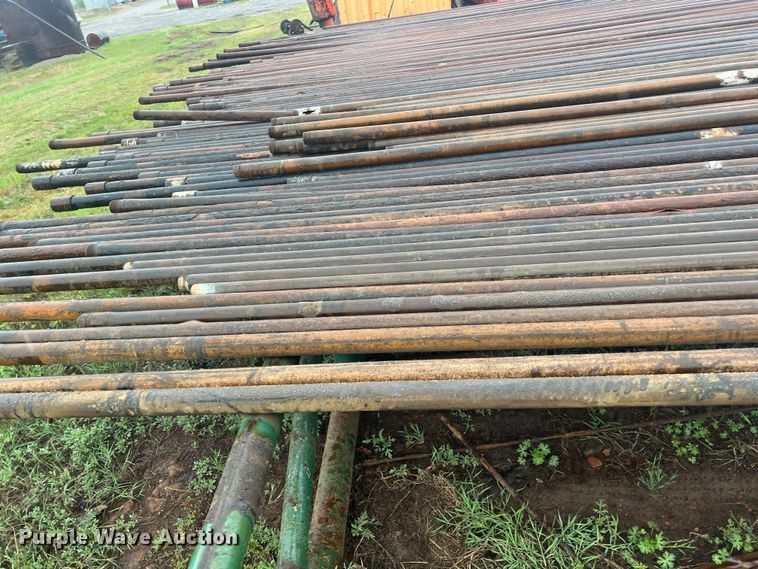image for item LG9049 (30) joints of 33'L x 2 3/8" diameter oilfield pipe