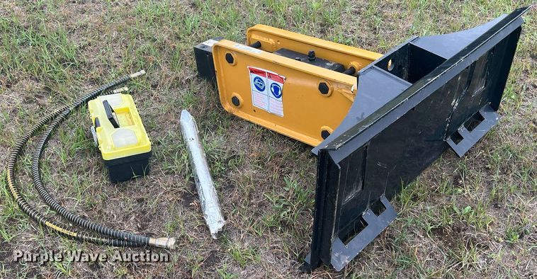 image for item LG9064 Agrotk 680  skid steer breaker