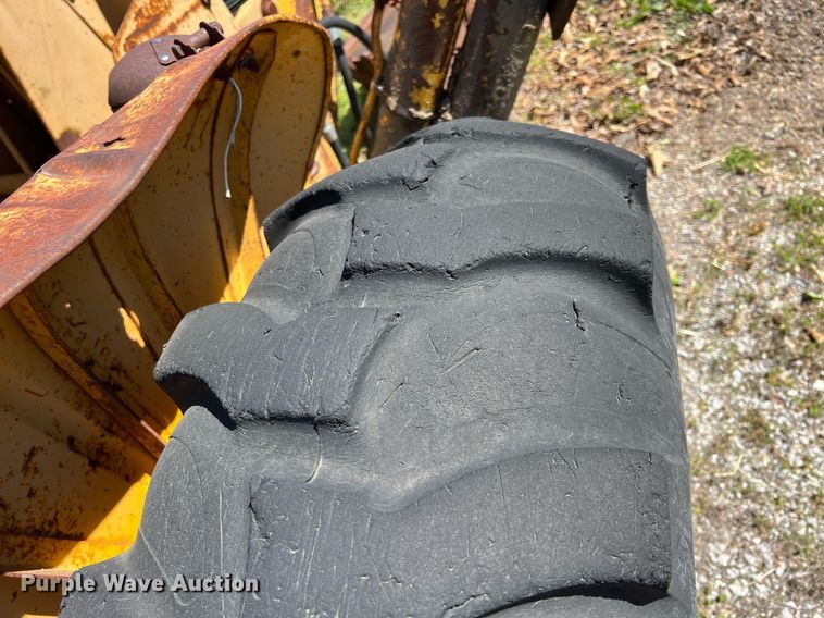 image for item LG9090 1971 Case 580 Construction King  backhoe